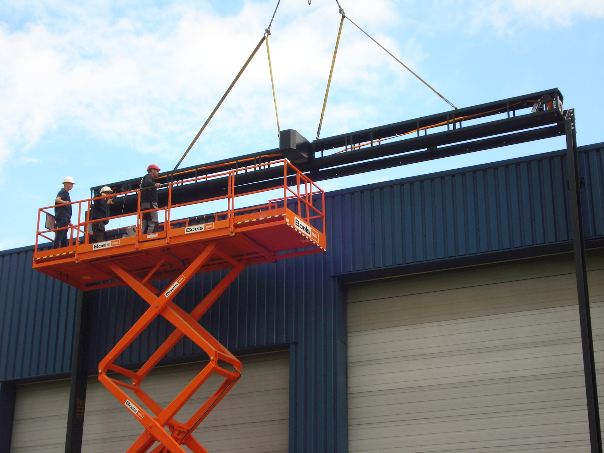 Projecten Mega Deur Ophangen Voor De Firma Assa Abloy9