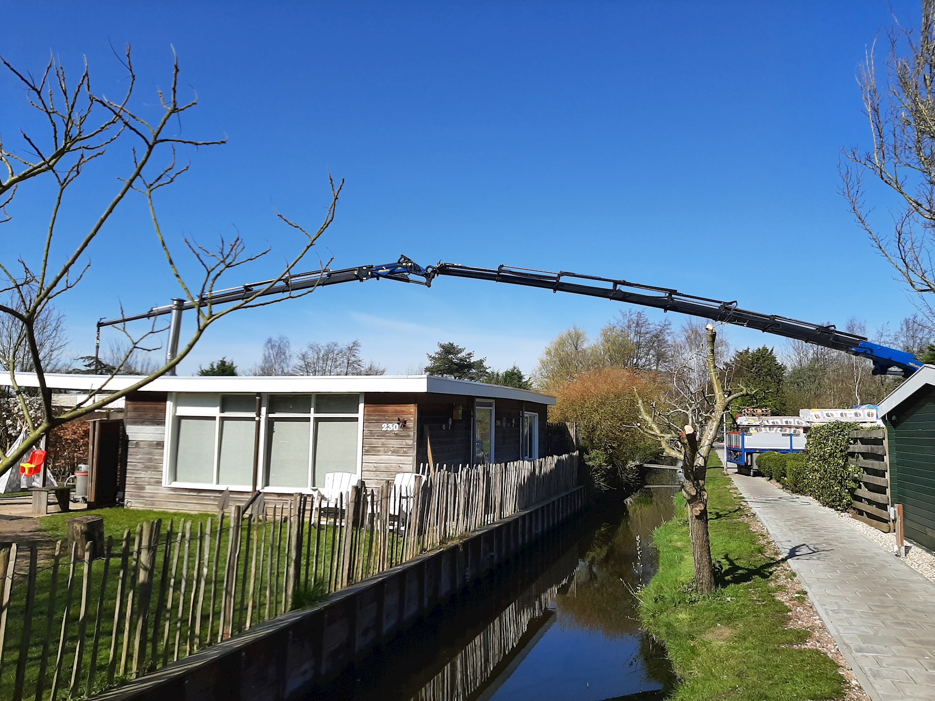 Projecten Op Vakantiepark In Haarlem Over Sloot En Chalet Heen Voor De Firma BMN Amsterdam13