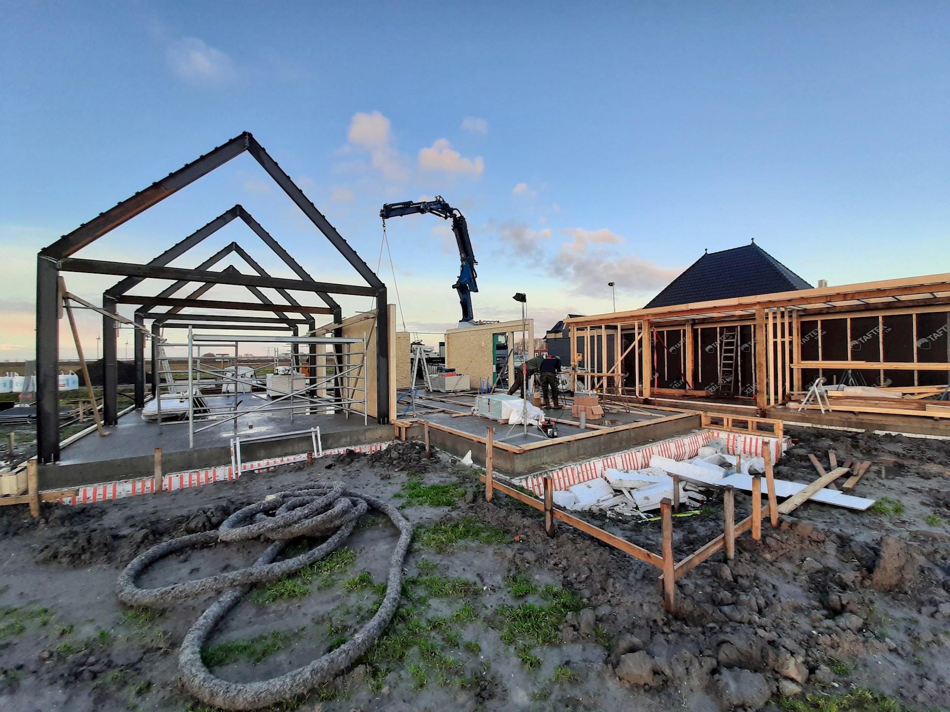Projecten Prefab Huis In Elkaar Hijsen Zwaagdijk Voor Ebbelaar En Kelderman Aannemers2