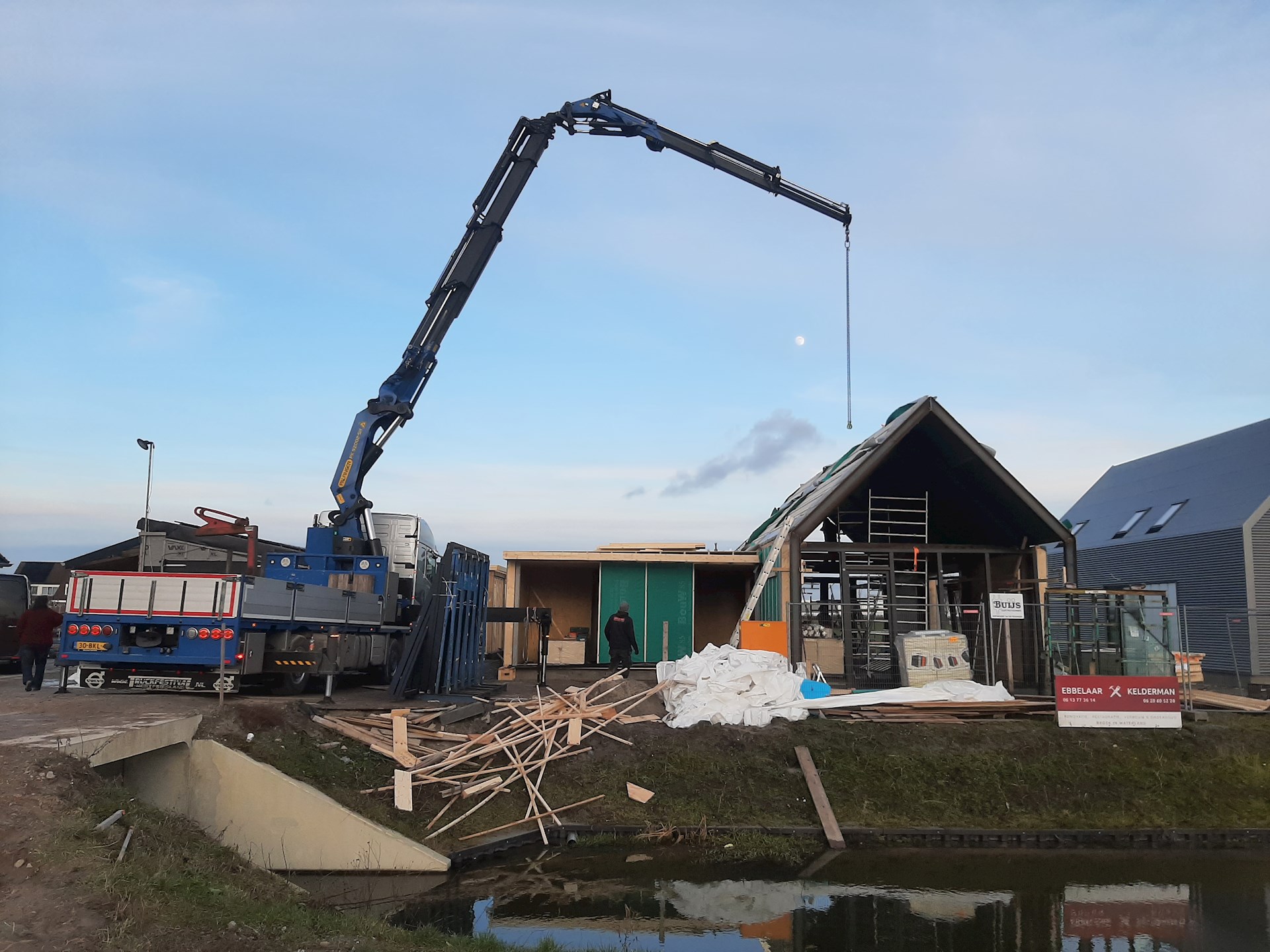 Projecten Prefab Huis In Elkaar Hijsen Zwaagdijk Voor Ebbelaar En Kelderman Aannemers9