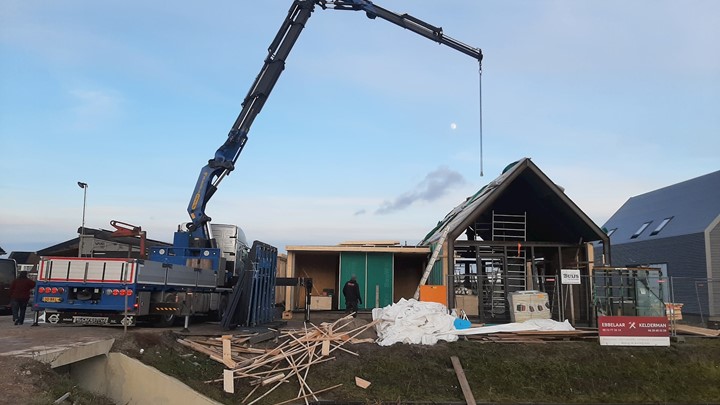 Projecten Prefab Huis In Elkaar Hijsen Zwaagdijk Voor Ebbelaar En Kelderman Aannemers9