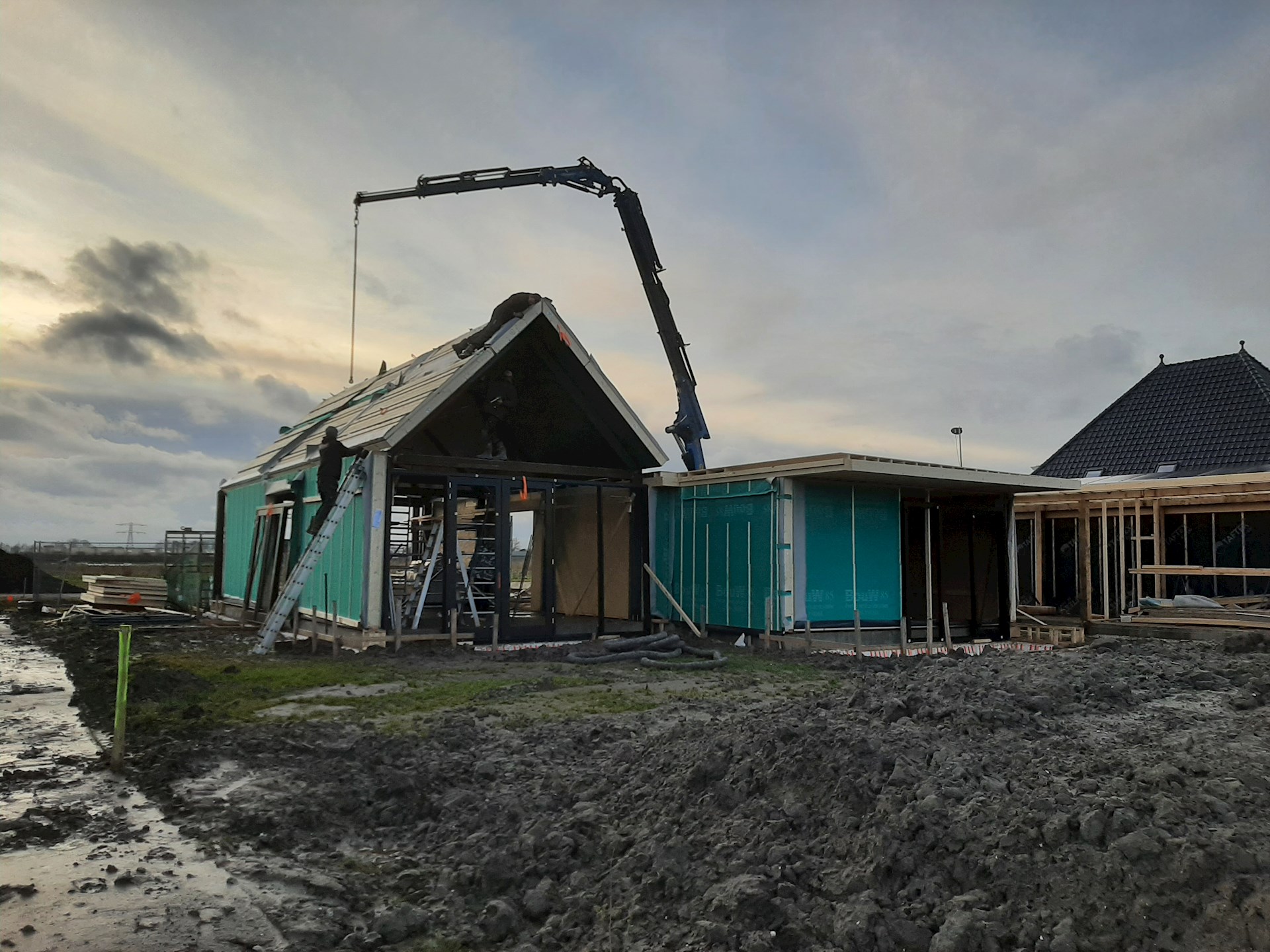 Projecten Prefab Huis In Elkaar Hijsen Zwaagdijk Voor Ebbelaar En Kelderman Aannemers11